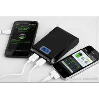 پاور بانک دیجیتالی چراغ قوه دار 11200 میلی آمپری قوی دارای صفحه نمایش وضعیت شارژ باطری مدل اکسکوییز