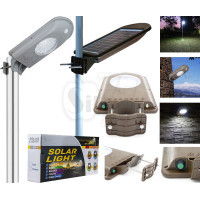 چراغ خورشیدی بزرگ دارای سنسور حرکتی جهت افزایش اتوماتیک نور هنگام عملکرد حسگر با قابلیت اتصال به میله یا دیوار